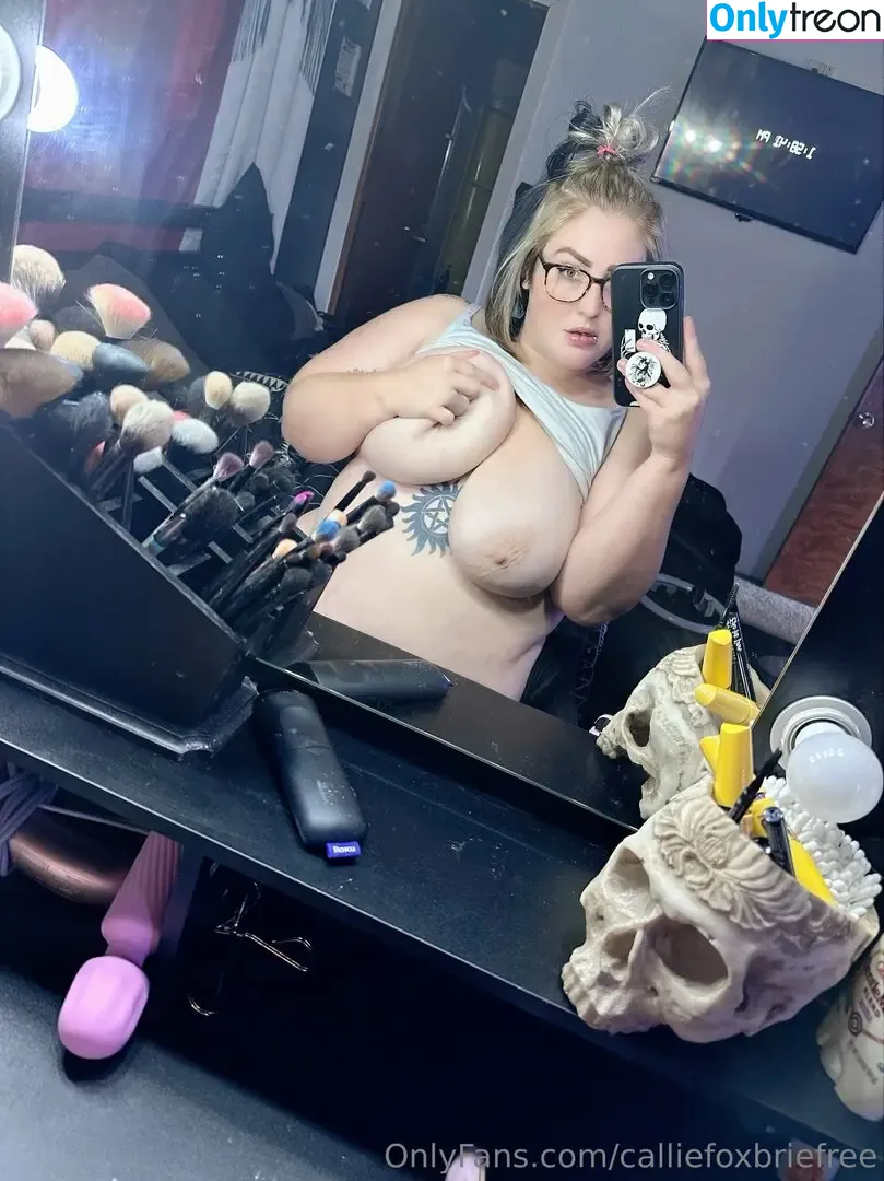 calliefoxbriefree nude photo #0049 (calliefoskeyart)