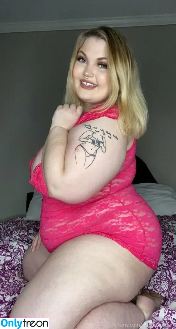 calliemackxxx nude photo #0029 (calliemcgg)
