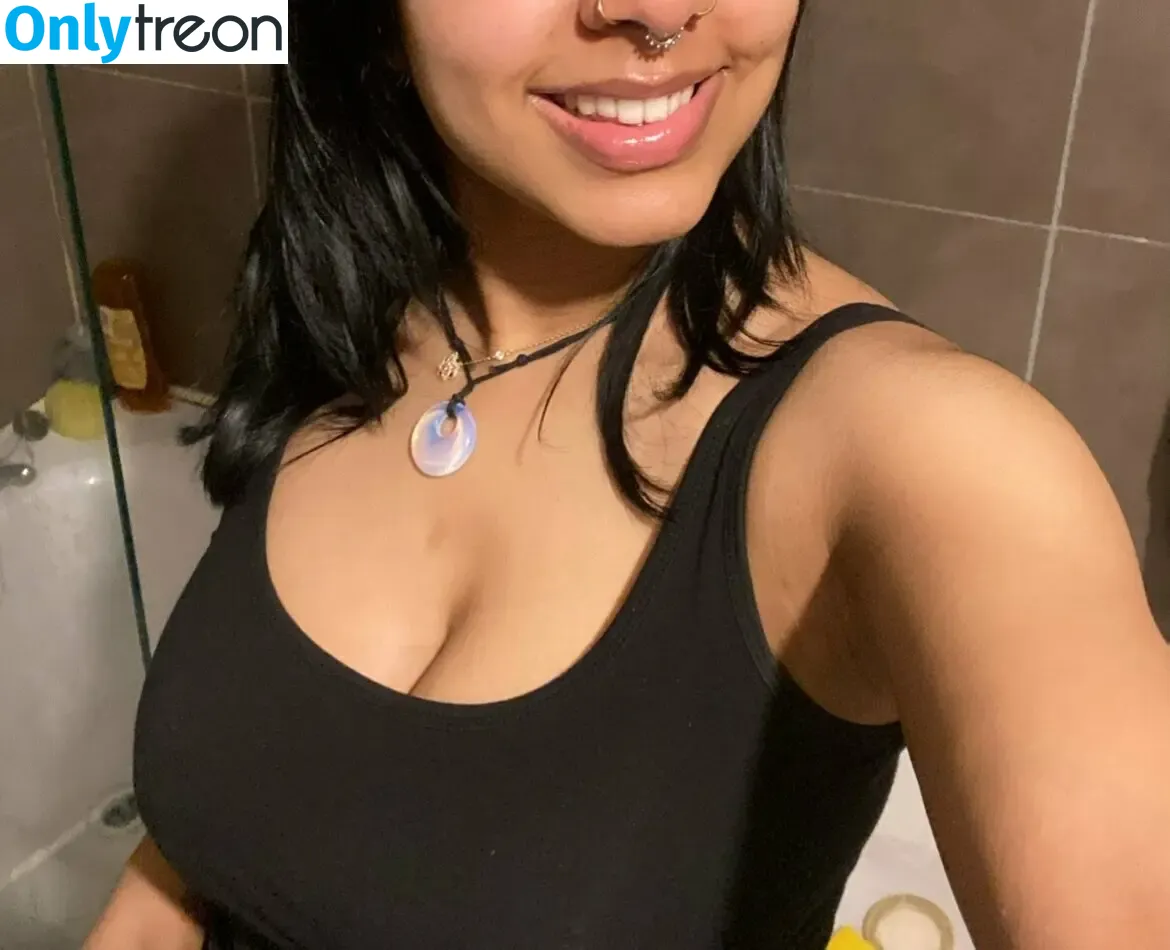 callmerachelr nude photo #0040 (callherhelen)