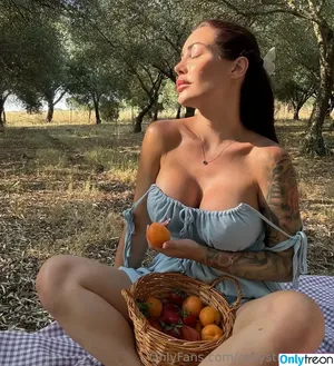 callysto_nymph / Celine nude photo #0141