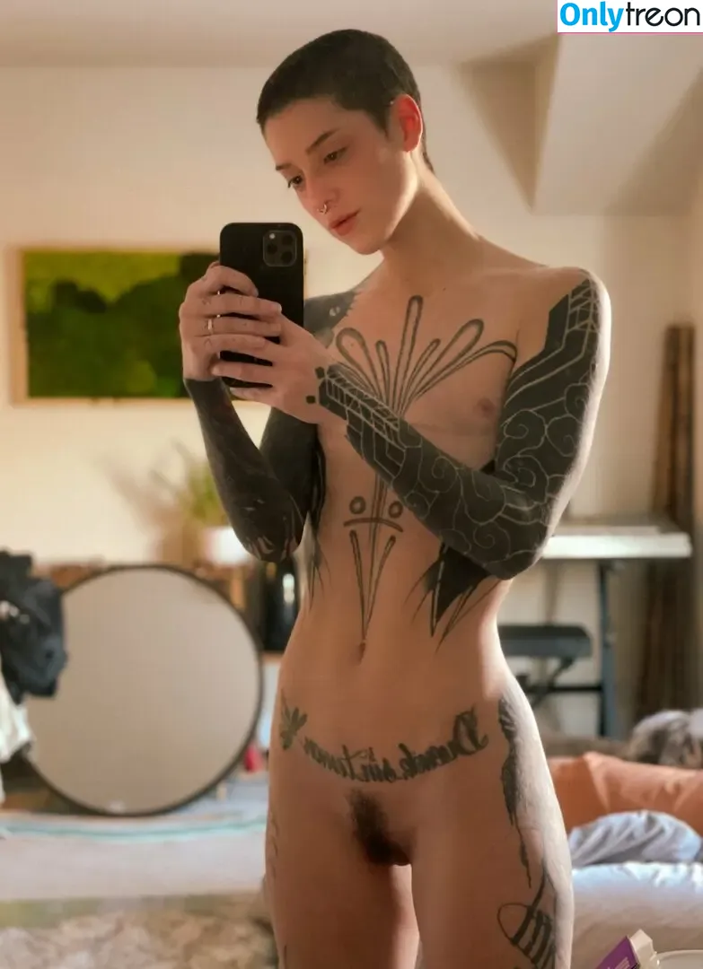 Cam Damage nude photo #0057 (notcamdamage)