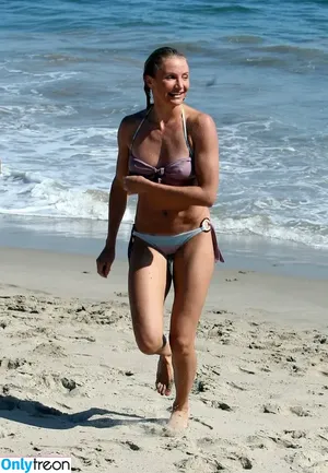 Cameron Diaz / camerondiaz nude photo #0692