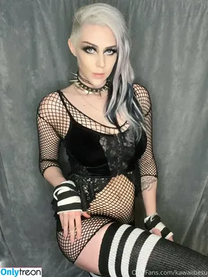  nude photo #0005