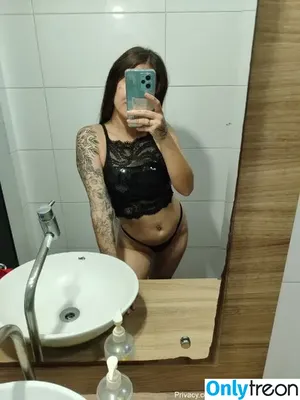 Camila Amorim / MillaaAmorim / millaa_amorim nude photo #0021