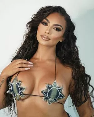 Camila Bernal / caamibernaal nude photo #0194