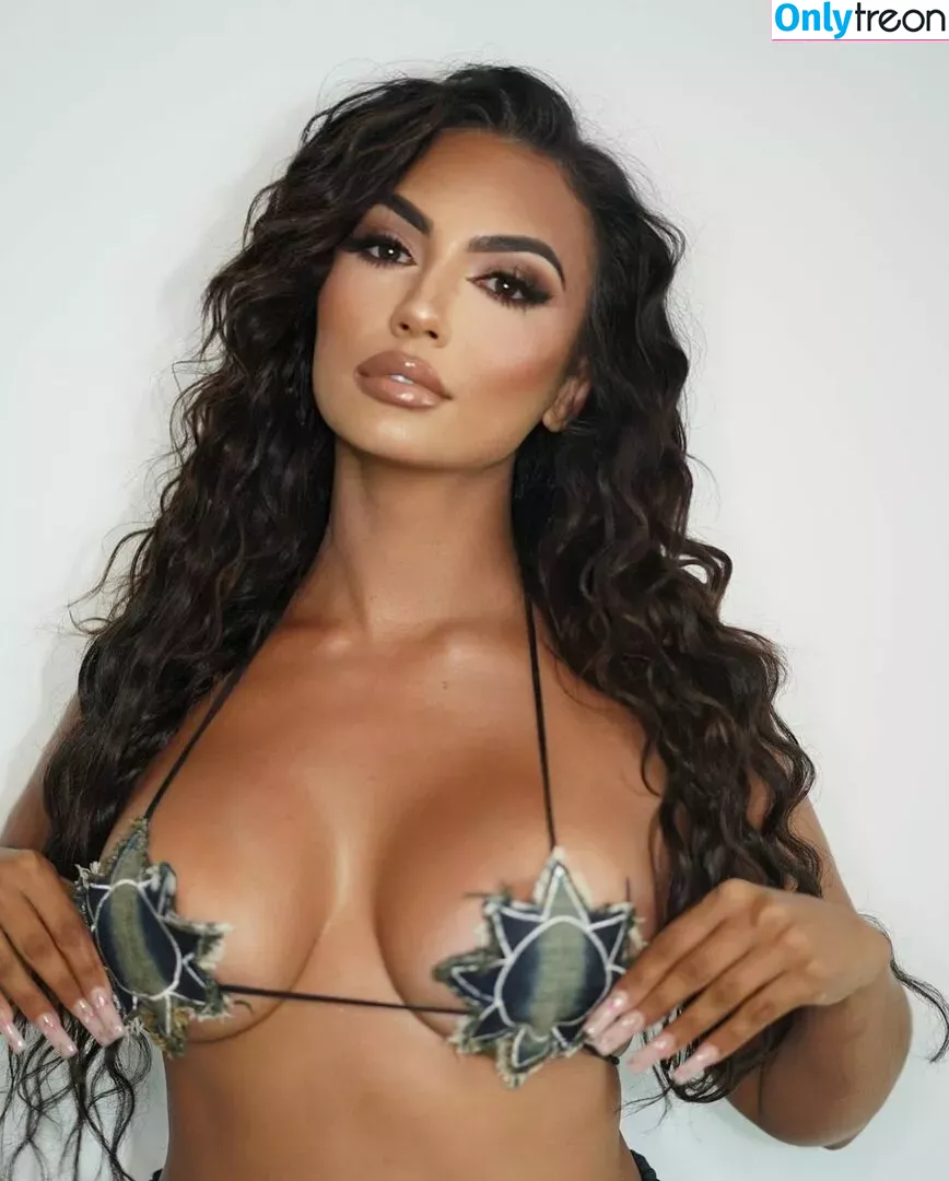 Camila Bernal nude photo #0190 (caamibernaal)