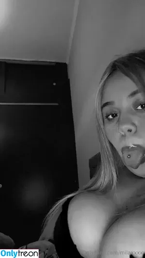 Camila Grisel / caamilagrisel / milaxxxx / milaxxxx 🇦🇷 nude photo #0023