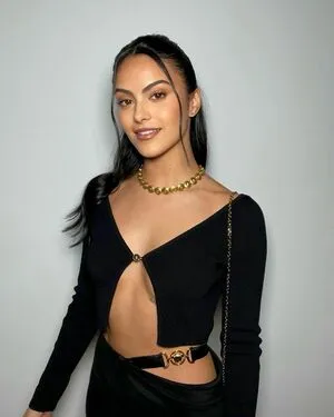 Camila Mendes / camimendes nude photo #0039