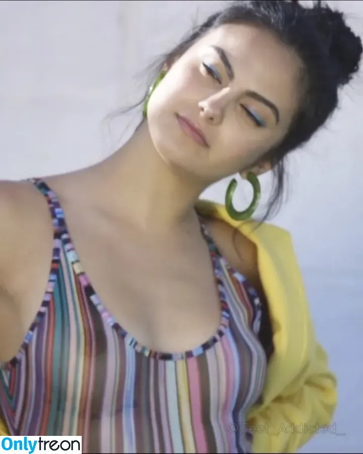 Camila Mendes nude photo #0001 (camimendes)