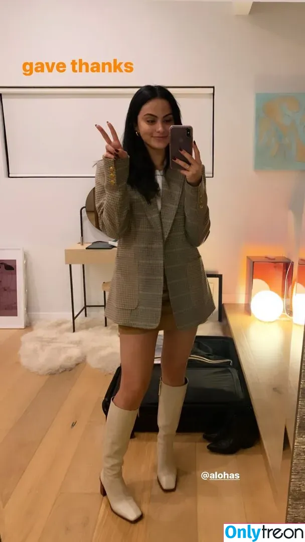 Camila Mendes nude photo #0002 (camimendes)