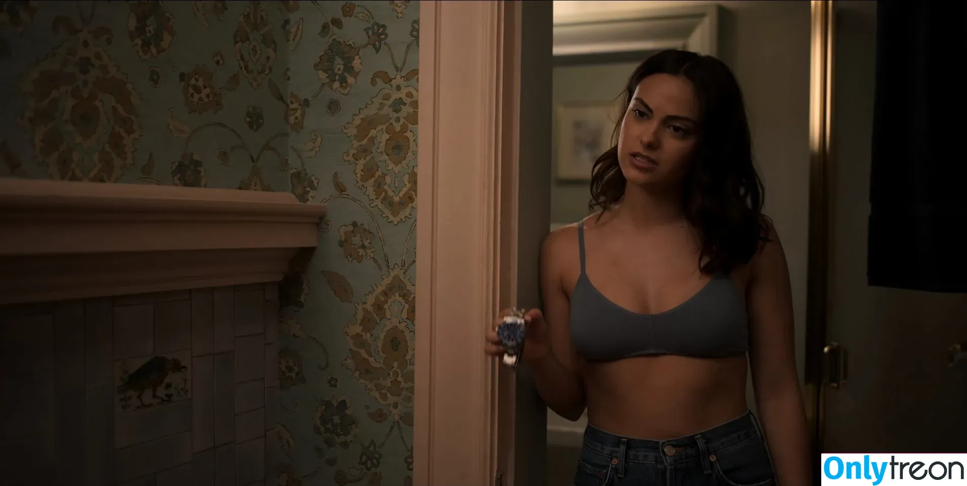 Camila Mendes nude photo #0028 (camimendes)