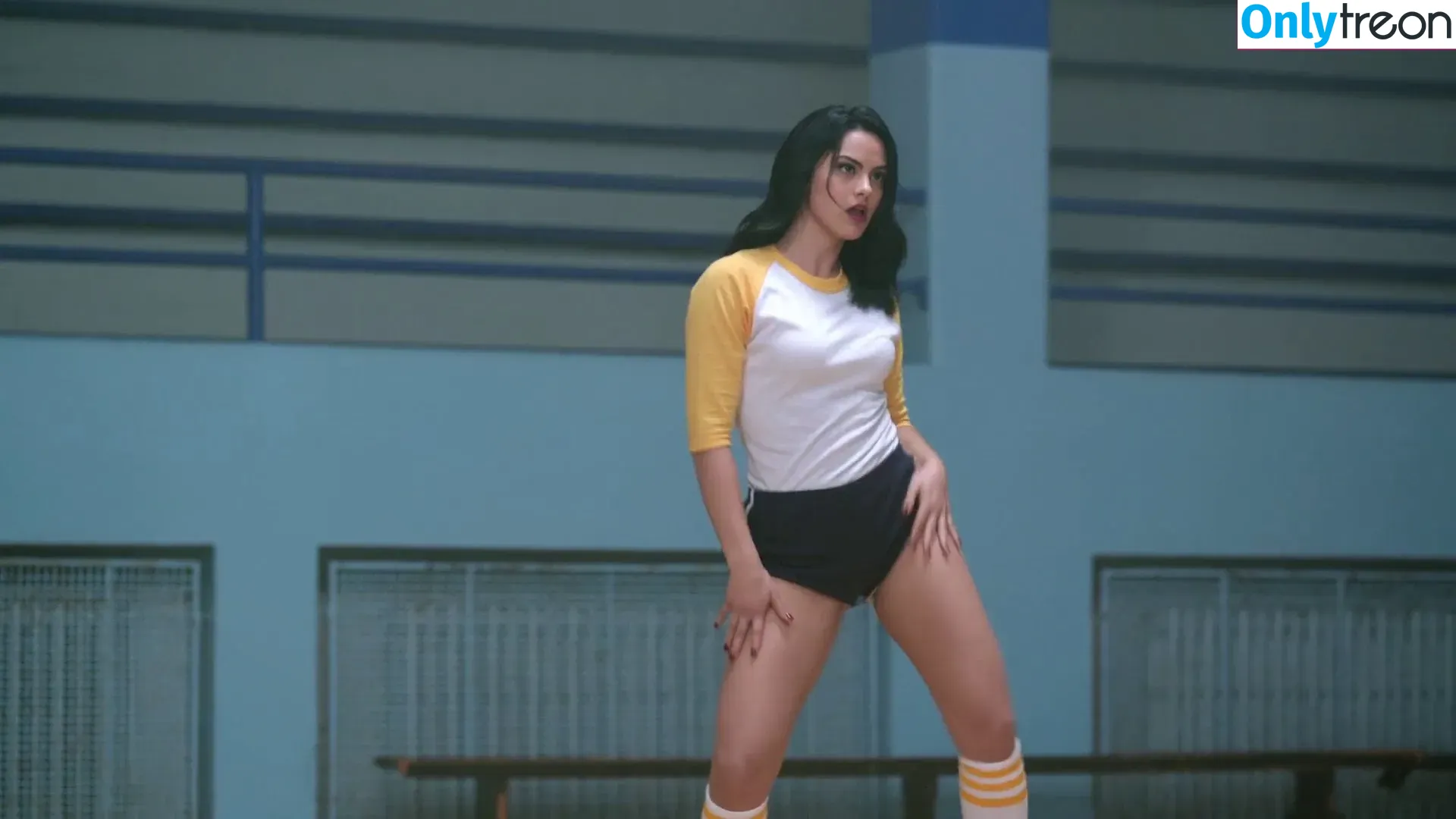 Camila Mendes nude photo #0029 (camimendes)