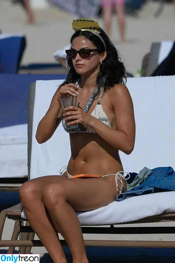 Camila Mendes nude photo #0084 (camimendes)