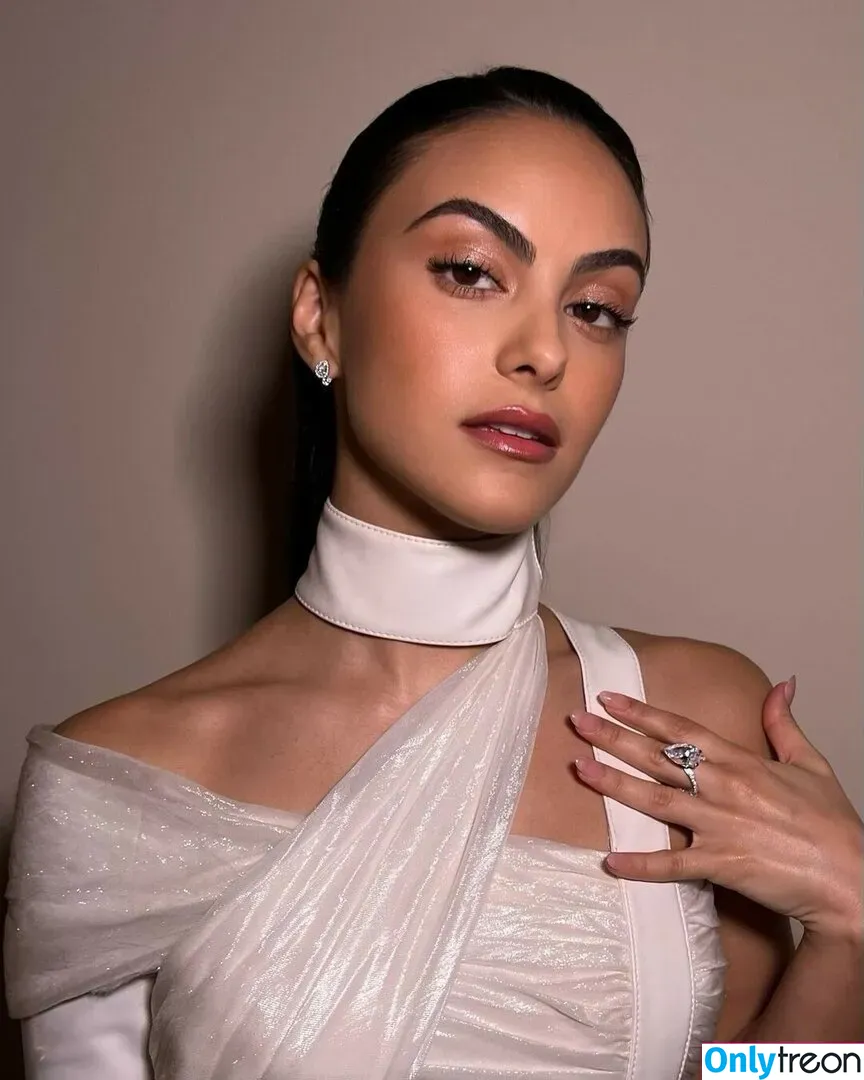 Camila Mendes nude photo #0127 (camimendes)