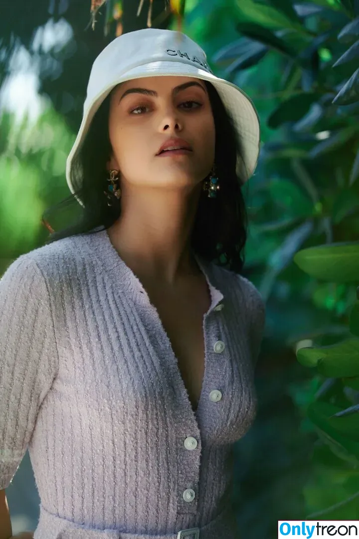 Camila Mendes nude photo #0138 (camimendes)