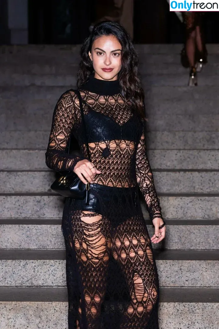 Camila Mendes nude photo #0214 (camimendes)