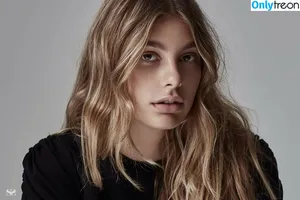 Camila Morrone / camilamorrone nude photo #0042