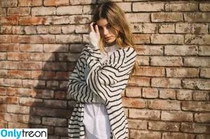 Camila Morrone / camilamorrone nude photo #0195