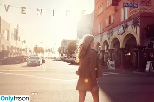 Camila Morrone / camilamorrone nude photo #0203