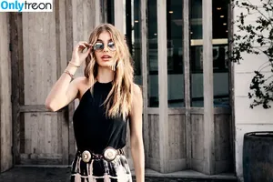 Camila Morrone / camilamorrone nude photo #0259