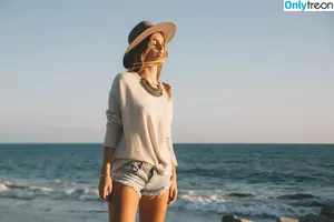 Camila Morrone / camilamorrone nude photo #0308