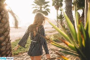 Camila Morrone / camilamorrone nude photo #0324