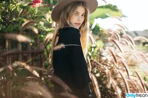 Camila Morrone / camilamorrone nude photo #0342