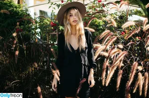 Camila Morrone / camilamorrone nude photo #0343