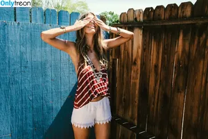Camila Morrone / camilamorrone nude photo #0387