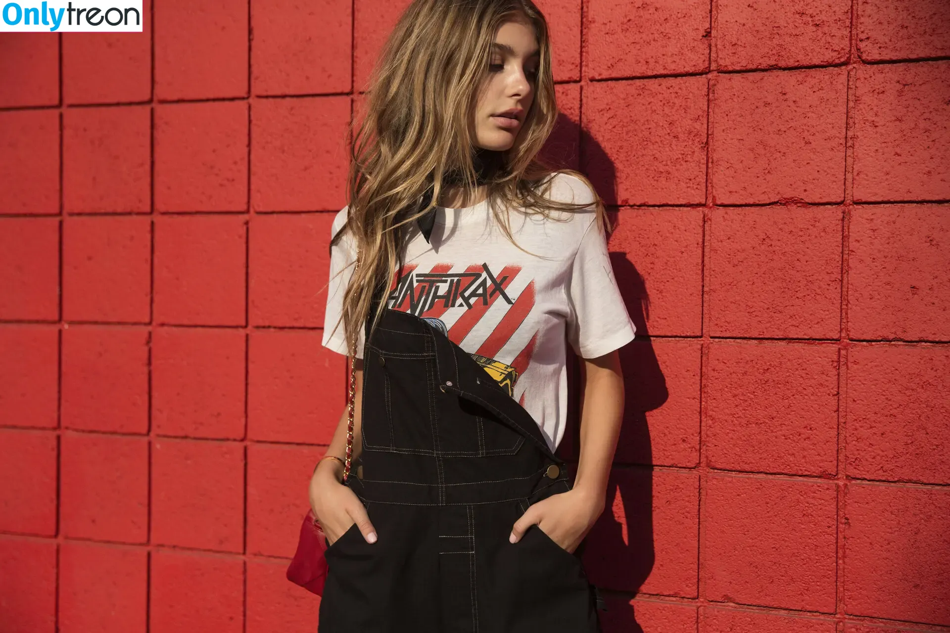 Camila Morrone nude photo #0436 (camilamorrone)