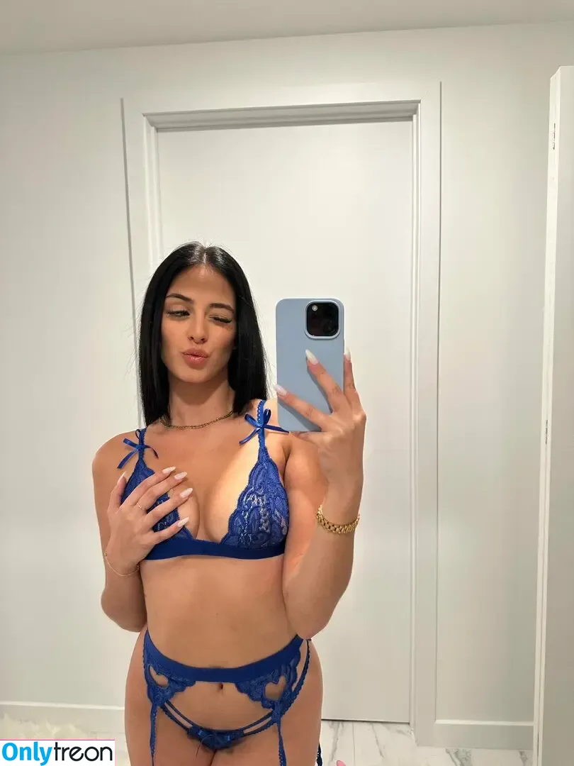 Camilla Ara nude photo #0001 (Camilla Ara)