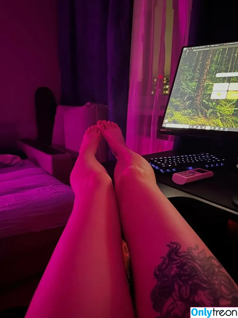 Camilla nude photo #0214 (SpicyCammy / cami2spicy / flinnywinny / realcamillaara)