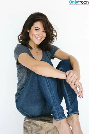 Camille Guaty / camilleguaty nude photo #0001