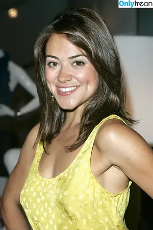 Camille Guaty / camilleguaty nude photo #0006