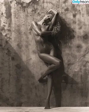 Candice Swanepoel / candiceswanepoel nude photo #0460