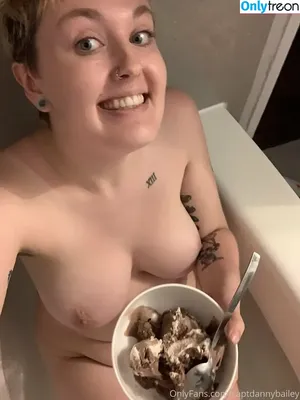  nude photo #0010
