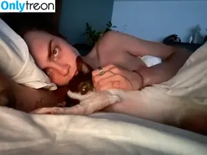 Cara Delevingne / caradelevingne nude photo #0173