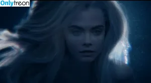 Cara Delevingne / caradelevingne nude photo #0279