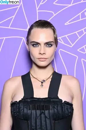 Cara Delevingne / caradelevingne nude photo #0281