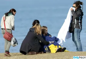 Cara Delevingne / caradelevingne nude photo #0414