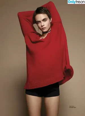 Cara Delevingne / caradelevingne nude photo #0477