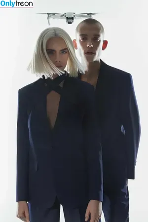 Cara Delevingne / caradelevingne nude photo #0642