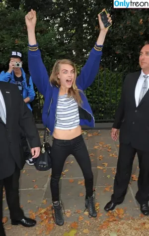 Cara Delevingne / caradelevingne nude photo #0777