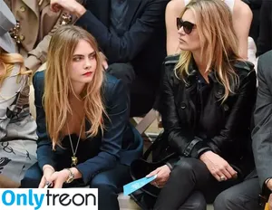 Cara Delevingne / caradelevingne nude photo #0881