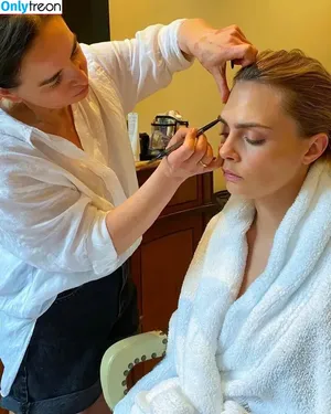 Cara Delevingne / caradelevingne nude photo #0921
