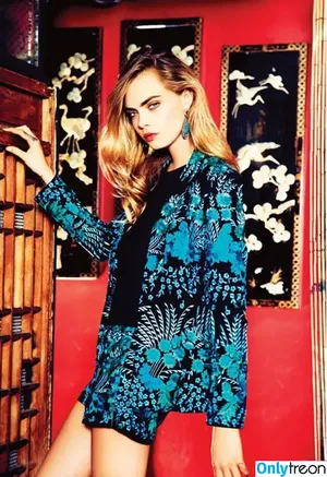 Cara Delevingne / caradelevingne nude photo #0947