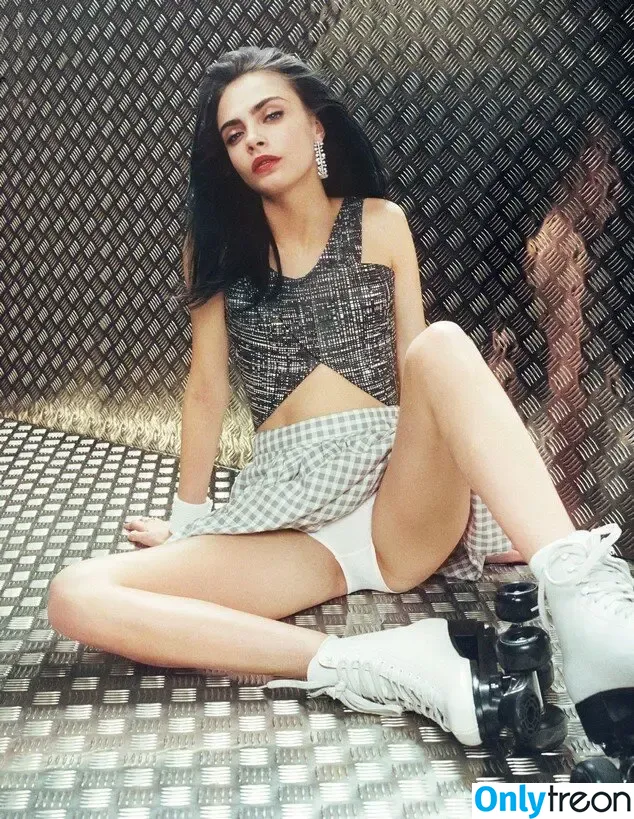 Cara Delevingne nude photo #0161 (caradelevingne)