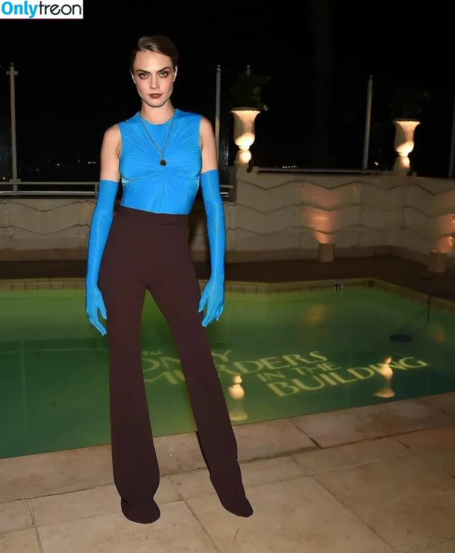 Cara Delevingne nude photo #0455 (caradelevingne)