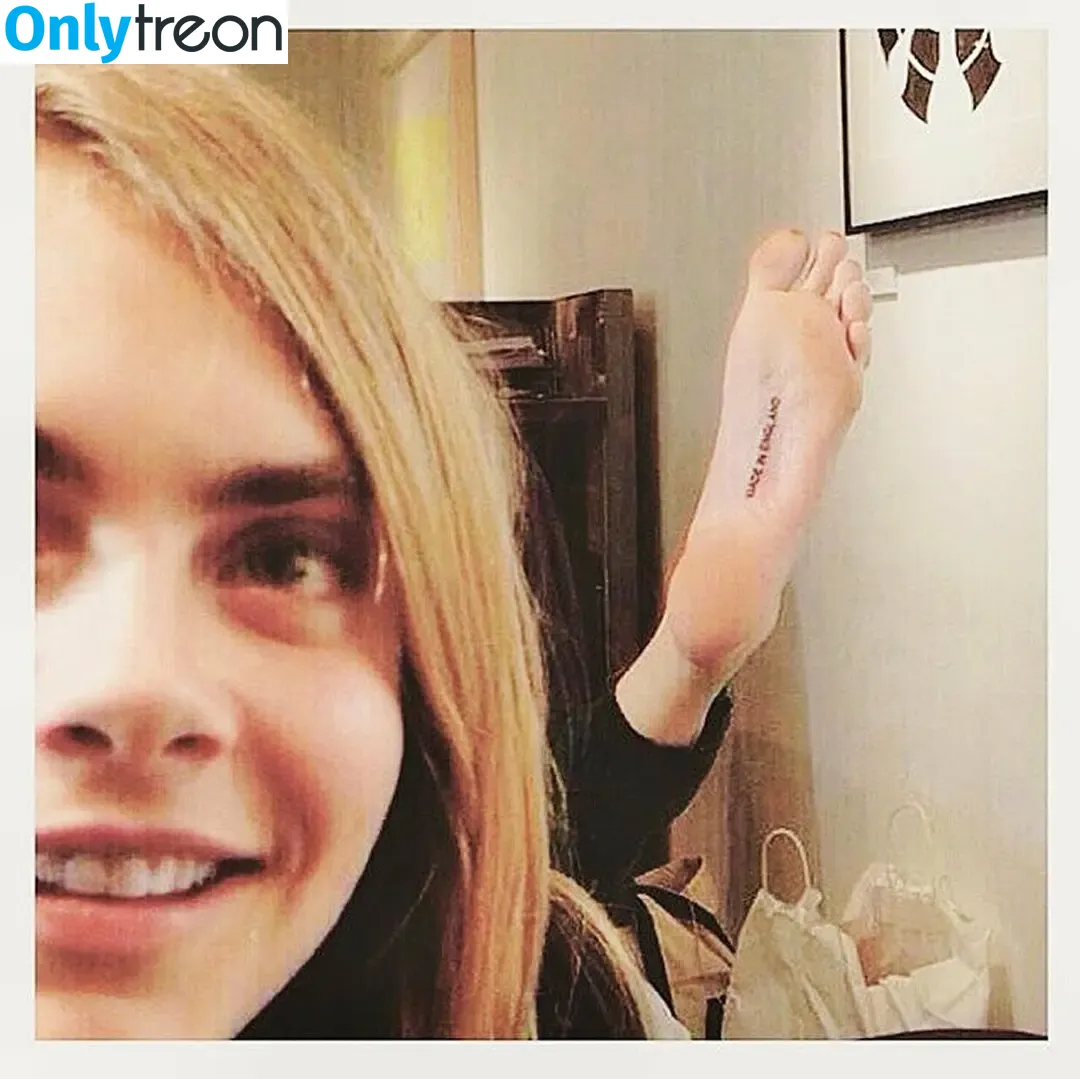 Cara Delevingne nude photo #0491 (caradelevingne)