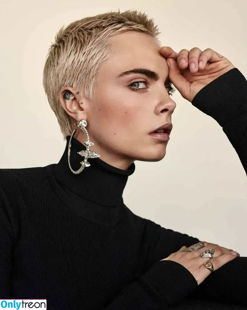 Cara Delevingne nude photo #0552 (caradelevingne)